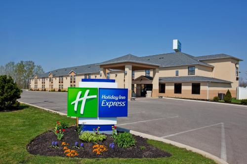 Фотография гостиницы Holiday Inn Express London-I-70, an IHG Hotel