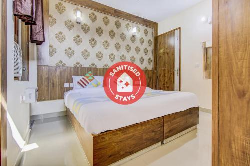 Фотография гостиницы Collection O 77421 Near Artemis Hospital