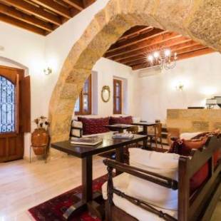 Фотографии гостиницы
Camelot Traditional & Classic Hotel