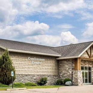 Фотографии гостиницы 
            Rodeway Inn & Suites Tomahawk