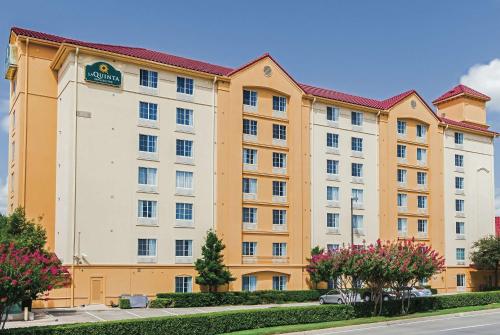Фотография гостиницы La Quinta by Wyndham Dallas North Central