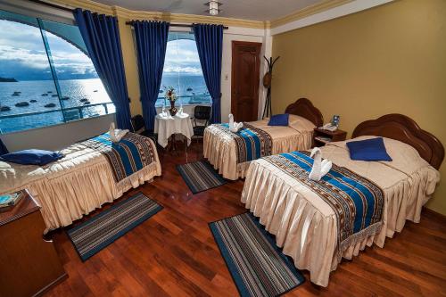 Фотографии гостиницы 
            Hotel Lago Azul