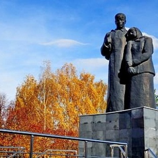 Фотография памятника Мемориал Скорбящая мать