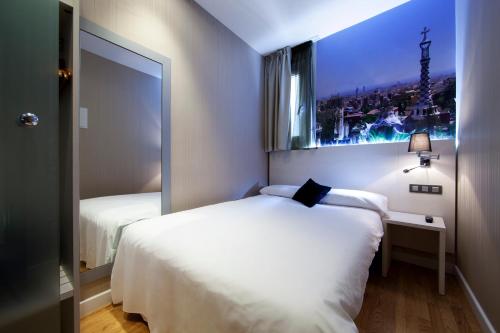Фотография гостевого дома Hostal BCN Ramblas