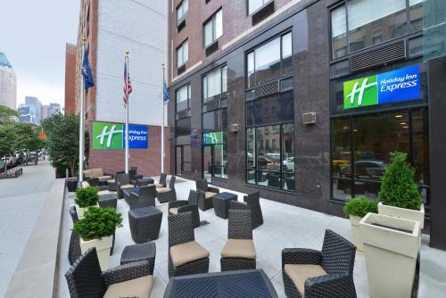 Фотография гостиницы Holiday Inn Express Manhattan Midtown West, an IHG Hotel
