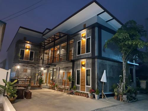 Фотография гостиницы Nan Arena Place