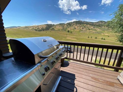 Фотография гостевого дома Amazing Sunsets, Biking, Boating and More at The Horsetooth Stoop!