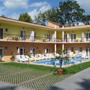 Фотографии гостиницы
Beach Hotel