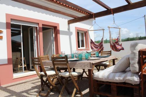 Фотография гостевого дома Number 10 Beach House