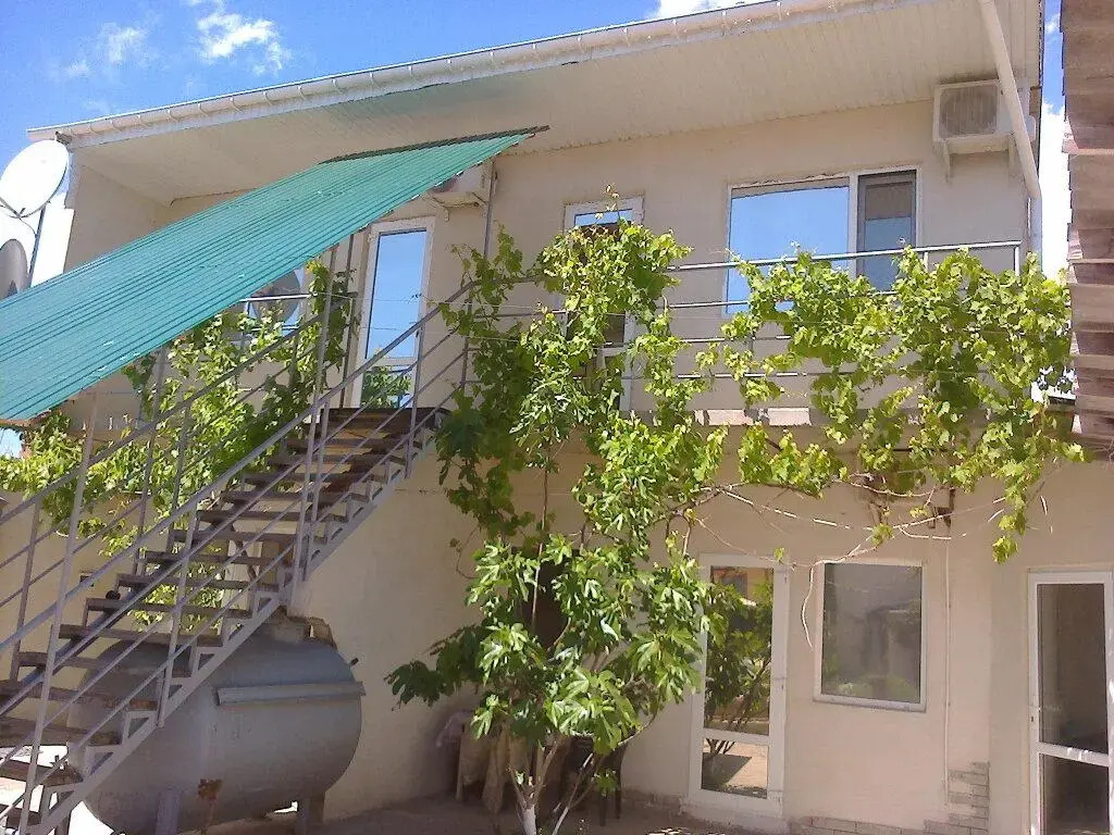 Фотография Коттеджа Druzhby Holiday House