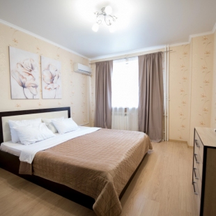 Фотография квартиры Апартаменты Smile Apartments 2х комнатные в самом центре Западного жилмассива