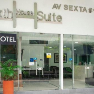 Фотография гостиницы Sixth House Suite