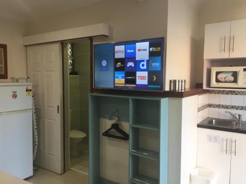 Фотография мотеля Across Country Motor Inn