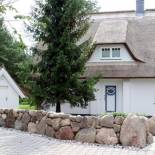 Фотография гостевого дома Idylle unterm Reet - Reetdachhäuser am Walde