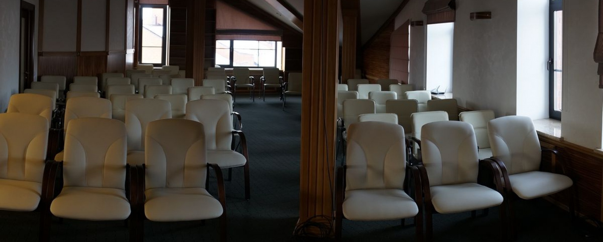 Фотографии конференц-зала Яр