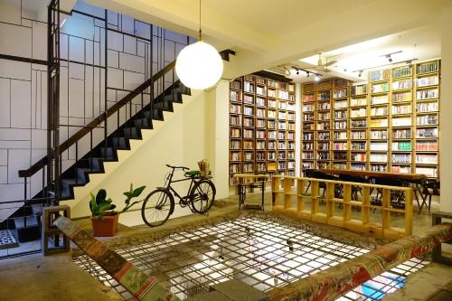 Фотография хостела Cao Ji Book Inn Hostel