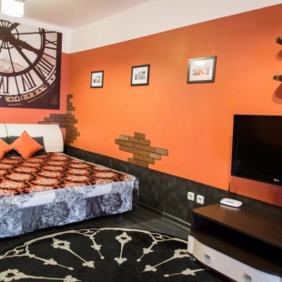 Фотография квартиры Квартира Хроника Гостиный Дворъ и Ко на Щорса 105