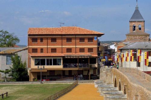 Фотография гостиницы Hostal Don Suero de Quiñones