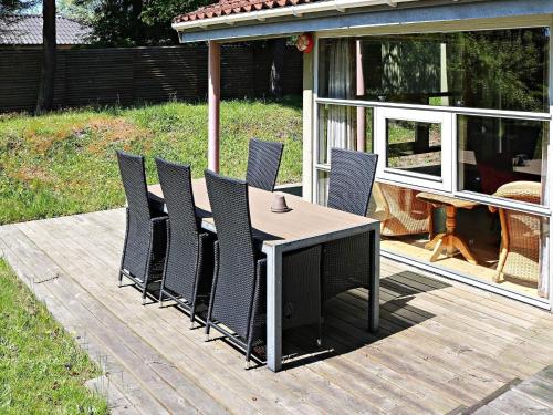 Фотография гостевого дома Three-Bedroom Holiday home in Hadsund 2