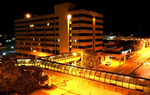 Фотография гостиницы DoubleTree by Hilton Canton Downtown