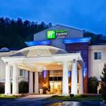 Фотография гостиницы Holiday Inn Express Hotel & Suites Cherokee-Casino, an IHG Hotel
