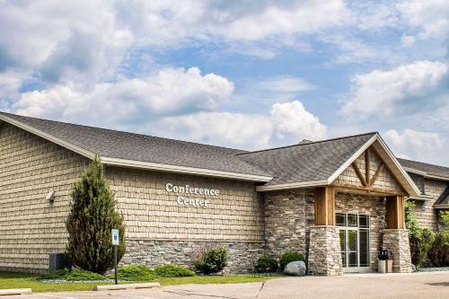 Фотография гостиницы Rodeway Inn & Suites Tomahawk