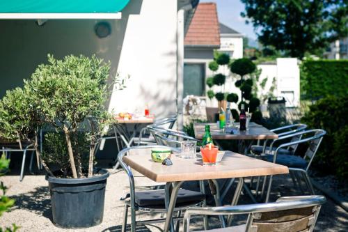 Фотография гостиницы Campanile Genève - Ferney-Voltaire