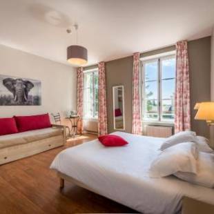 Фотографии гостиницы
Domaine de Roiffé