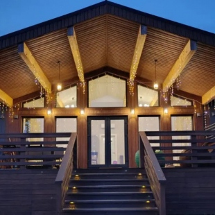 Фотография Коттеджа Частный дом шале с баней у горнолыжного курорта и водохранилища