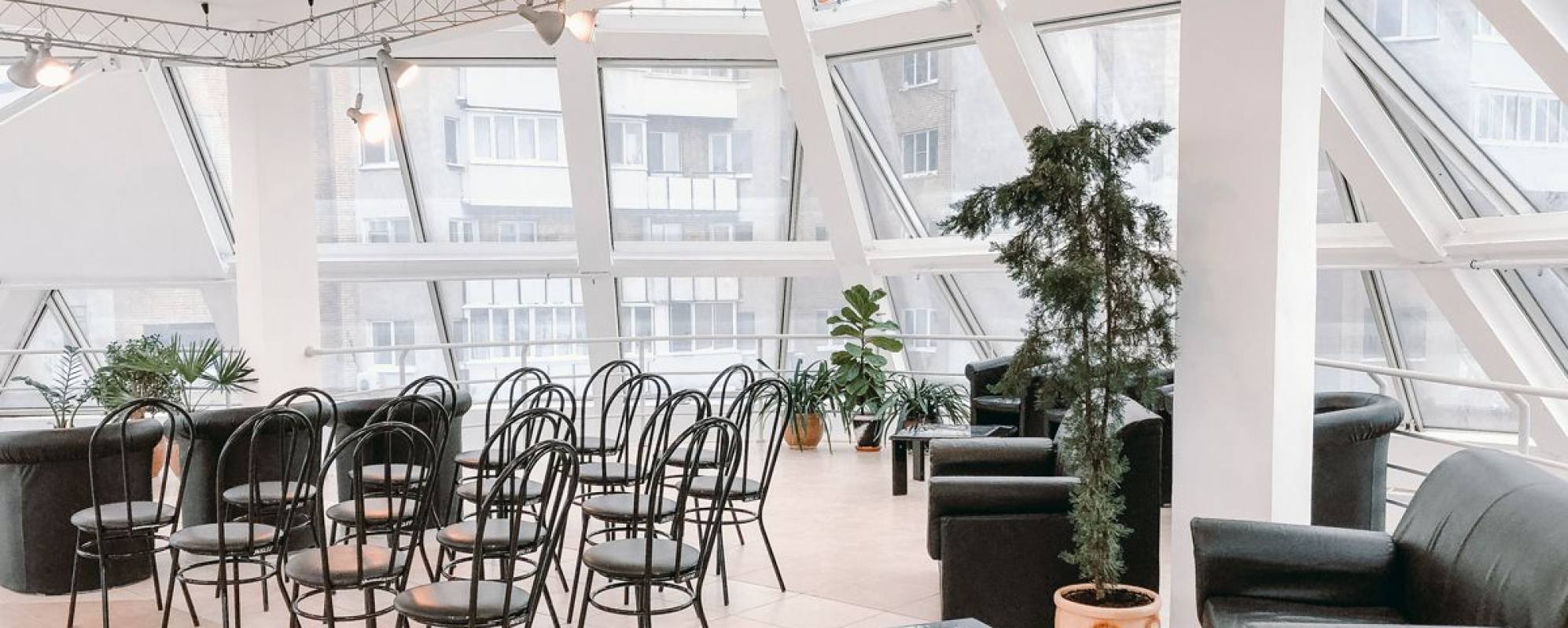 Фотографии конференц-зала Транзит