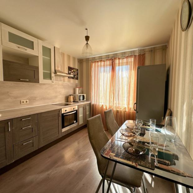 Фотографии квартиры 
            Квартира Двухкомнатная Тополиная 54