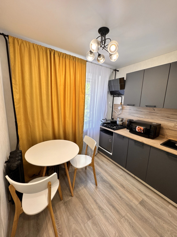 Фотография квартиры Квартира Уютная Двухкомнатная в Шаге от Исторического Центра для 8 гостей