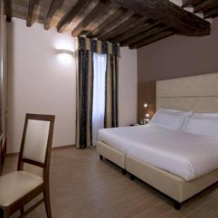 Фотографии гостиницы
CDH Hotel Villa Ducale