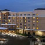 Фотография гостиницы Courtyard by Marriott Newark Elizabeth