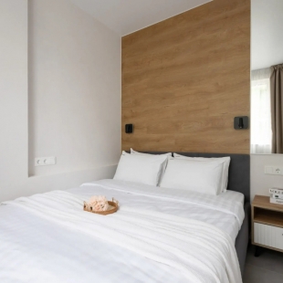 Фотография квартиры Апартаменты Red Apartments Арт Лайт Сити Шерли