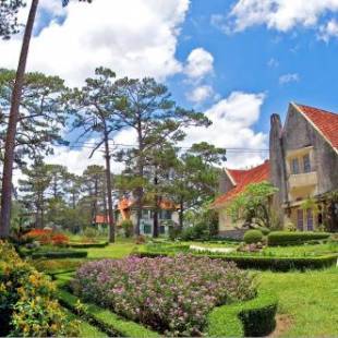 Фотографии гостиницы
Dalat Cadasa Resort