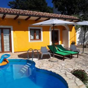 Фотографии гостевого дома 
            Family friendly house with a swimming pool Ripenda Verbanci, Labin - 16583