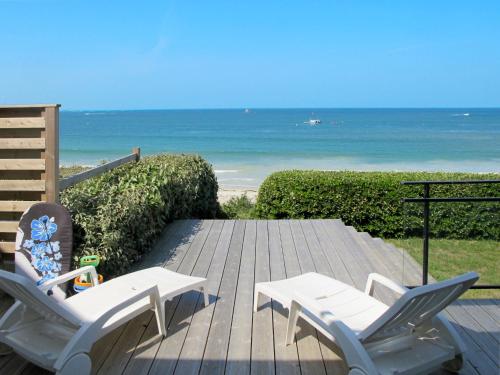 Фотография гостевого дома Holiday Home La Villa Marine - PLC225