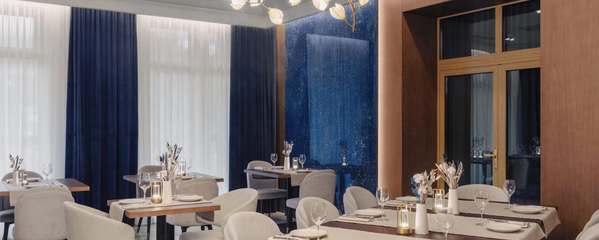 Фотографии банкетного зала Зал ресторана Лезгинка