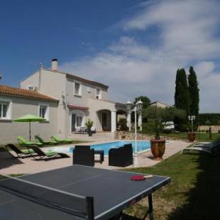 Фотографии мини отеля 
            Les chambres d'hôtes d'Eloïse, piscine privée