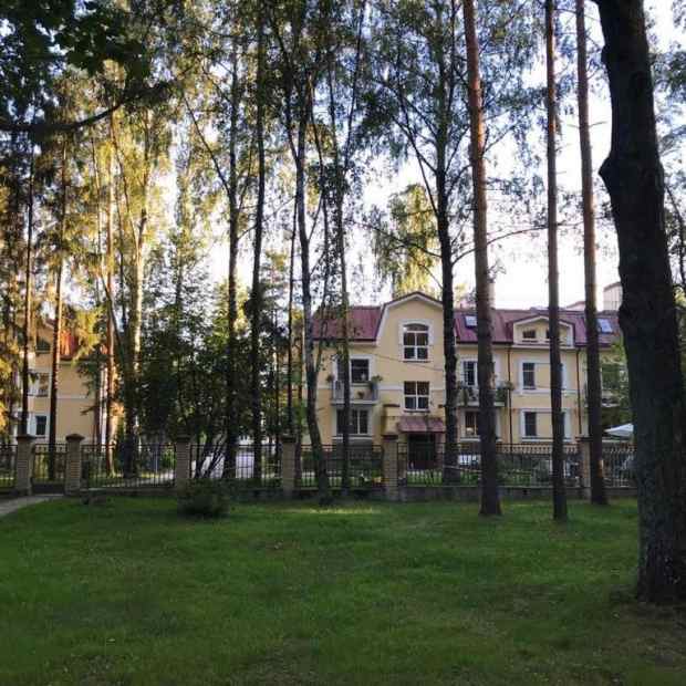 Фотографии квартиры 
            Апартаменты с садом Павловск