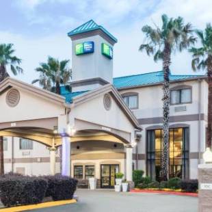 Фотографии гостиницы 
            Holiday Inn Express Hotel and Suites Lake Charles, an IHG Hotel