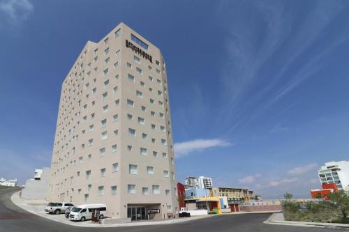 Фотография гостиницы Staybridge Suites San Luis Potosi, an IHG Hotel