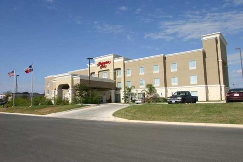 Фотография гостиницы Hampton Inn Seguin