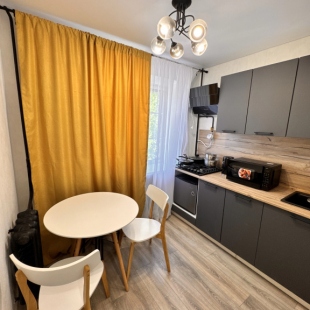 Фотография квартиры Квартира Уютная Двухкомнатная в Шаге от Исторического Центра для 8 гостей