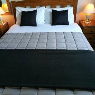 Фотографии мотеля
Hacienda Motel