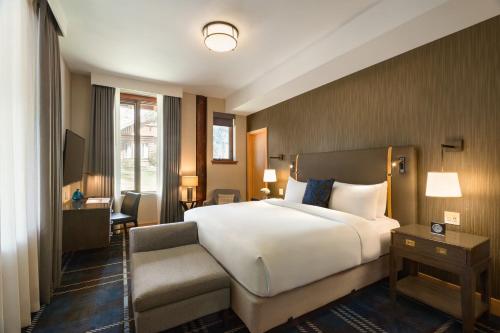 Фотография гостиницы Fairmont Jasper Park Lodge