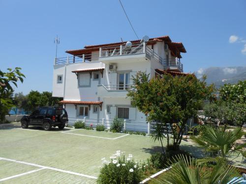 Фотография гостиницы Yard Paradise Hotel