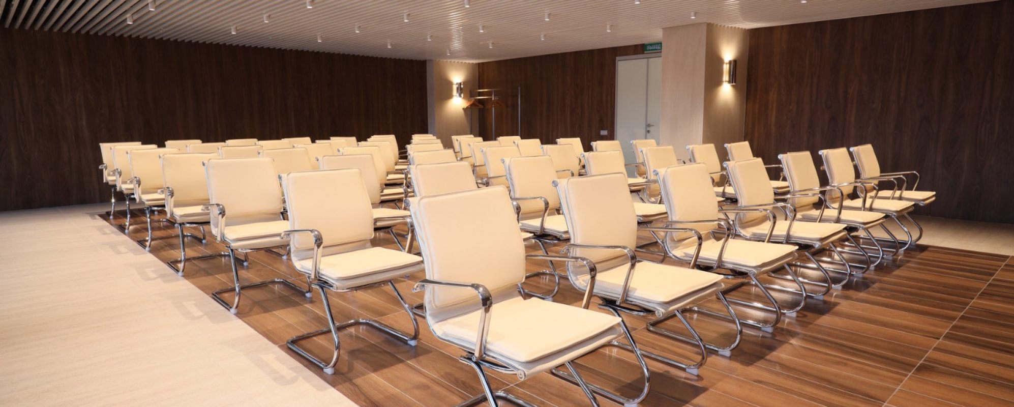 Фотографии конференц-зала Деловой центр аэропорт Красноярск