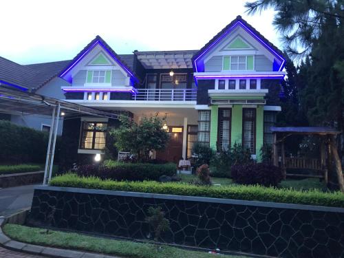 Фотографии гостевого дома 
            Eton Asia Kota Bunga Villas